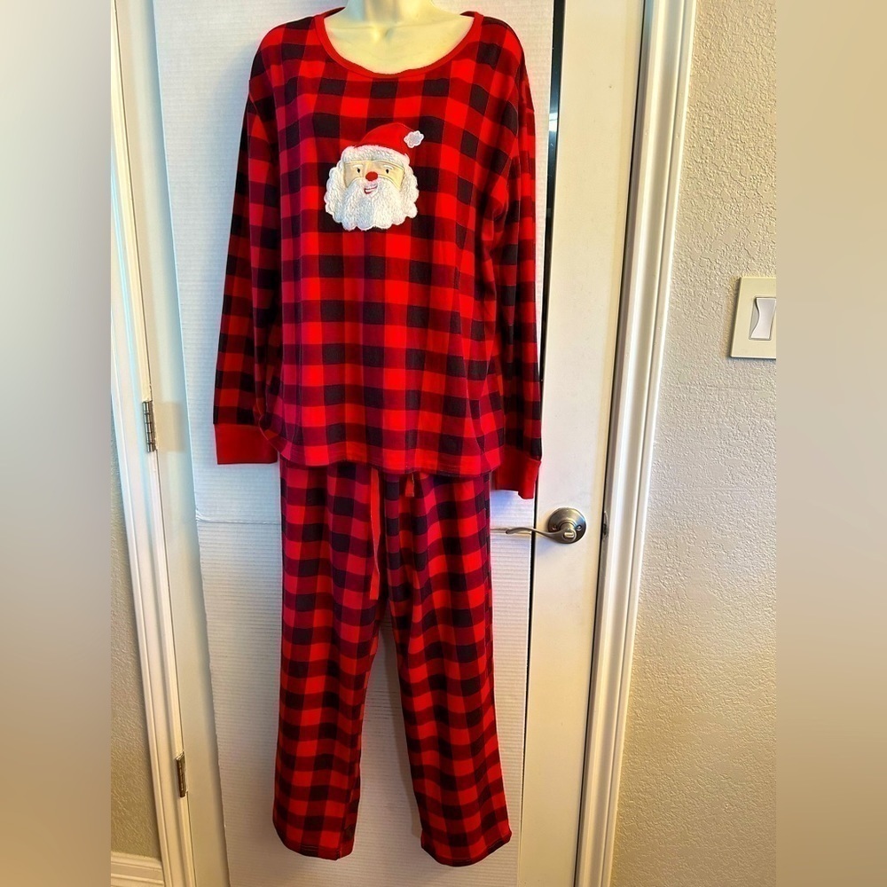 Tebbis women’s Christmas red & black Holiday pajamas 2 pc set. Sz-L V20‎